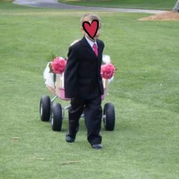 3 piece black suit -small/48 - worn once - Picture 7 of 7